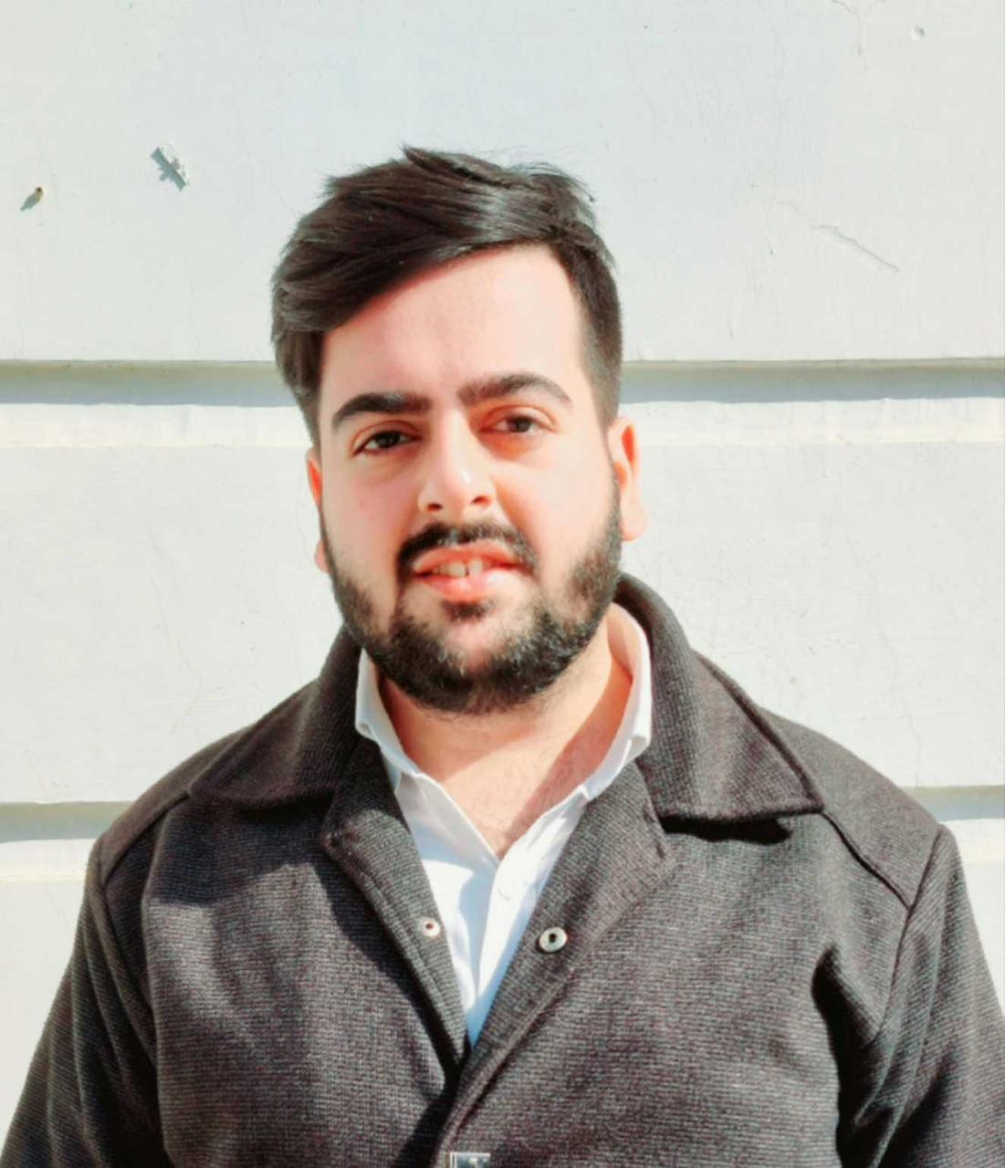 डिप्लोमा इंटीरियर डिज़ाइन के छात्र कुनाल उधानी को कलिंगा आर्किटेक्ट्स