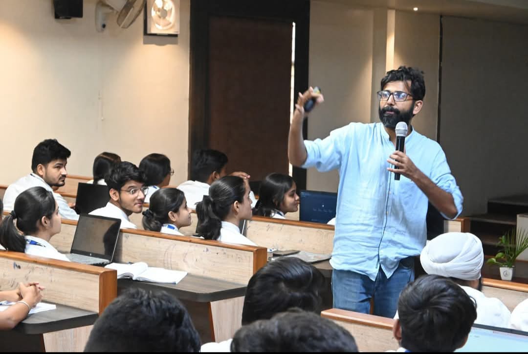 Axis Colleges Provides a Workshop on Generative AI to Empower