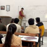Bachelors of Architecture के छात्रों को Dr. Rishi Raj Kapoor ने कराया