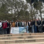 धोरी घाट पर स्वच्छता का संदेश: Axis Colleges के छात्रों ने निभाई सामाजिक