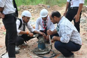 Axis Colleges के छात्रों ने सीखा Rigid Pavement&hellip;